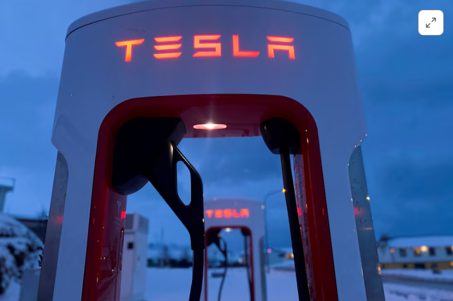 Kick the bucket Insider-Geschichte von Elon Musks Massenentlassungen von Tesla-Supercharger-Mitarbeitern
